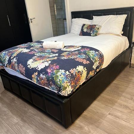 Luxury Double Room W/ Private Bathroom Edimburgo Esterno foto