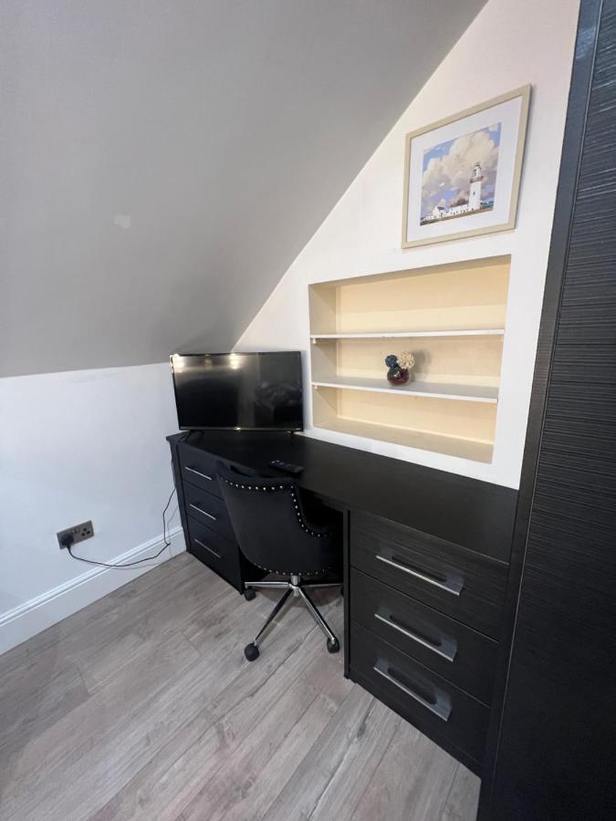 Luxury Double Room W/ Private Bathroom Edimburgo Esterno foto