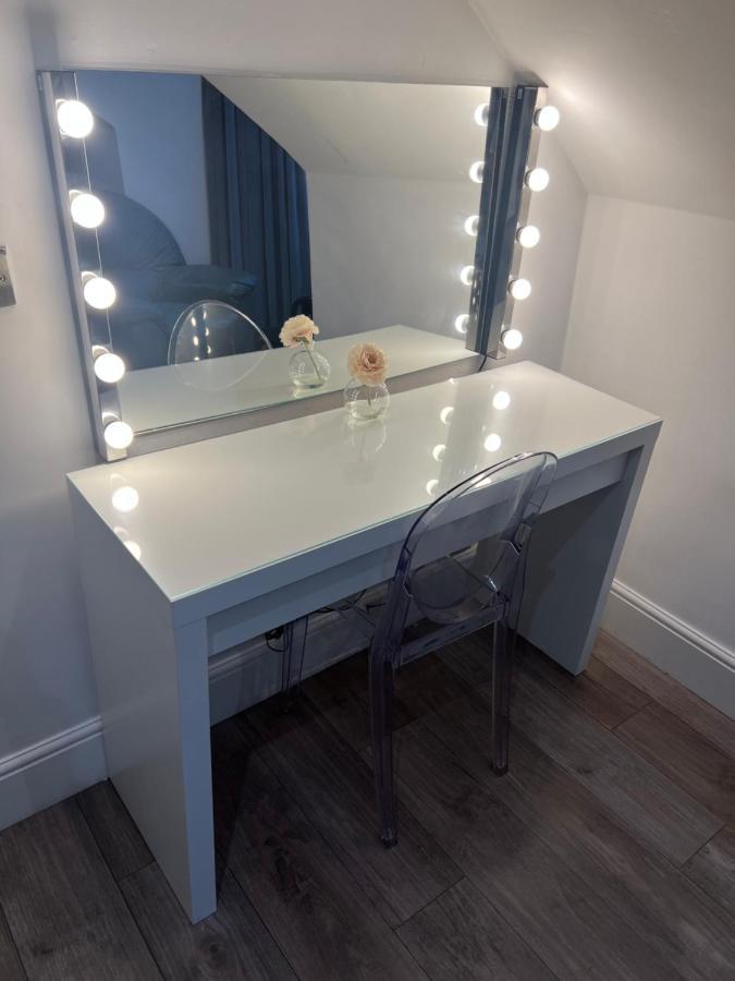 Luxury Double Room W/ Private Bathroom Edimburgo Esterno foto
