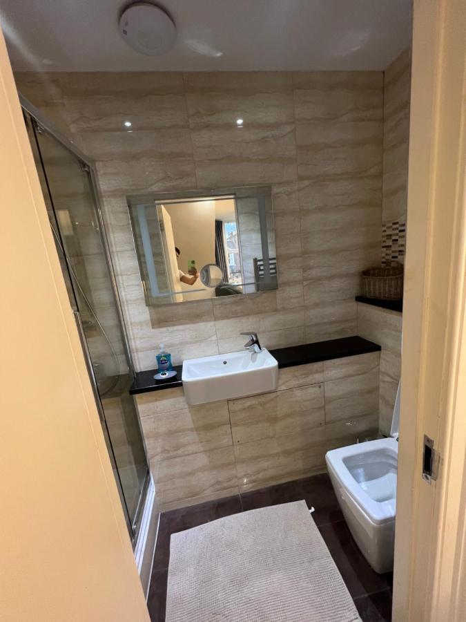 Luxury Double Room W/ Private Bathroom Edimburgo Esterno foto