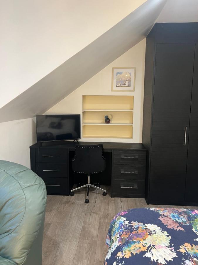Luxury Double Room W/ Private Bathroom Edimburgo Esterno foto